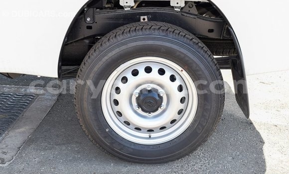 Acheter Import Voiture Toyota Hilux Blanc à Import - Dubai, Zambie Acheter Import Voiture Toyota Hilux Blanc à Import - Dubai, Zambie