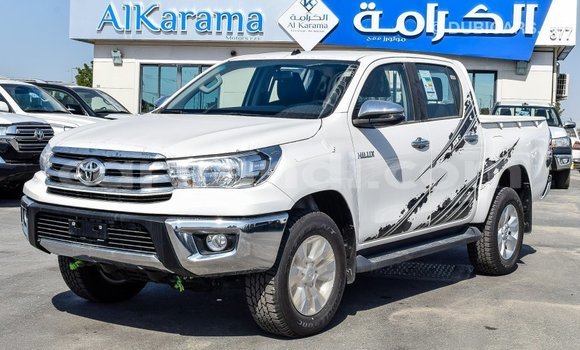 Acheter Import Voiture Toyota Hilux Blanc à Import - Dubai, Zambie Acheter Import Voiture Toyota Hilux Blanc à Import - Dubai, Zambie