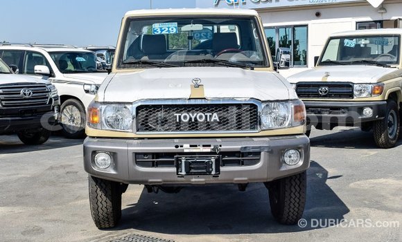 Acheter Import Voiture Toyota Land Cruiser Beige à Import - Dubai, Zambie Acheter Import Voiture Toyota Land Cruiser Beige à Import - Dubai, Zambie