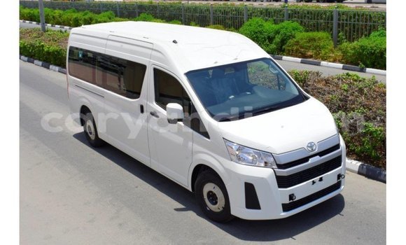 Buy Import Toyota Hiace White Car in Import - Dubai in Zambia Buy Import Toyota Hiace White Car in Import - Dubai in Zambia