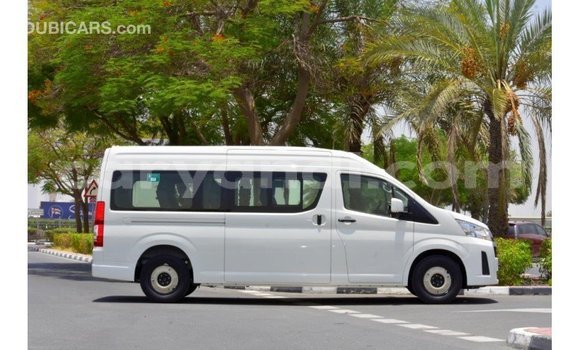 Buy Import Toyota Hiace White Car in Import - Dubai in Zambia Buy Import Toyota Hiace White Car in Import - Dubai in Zambia