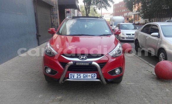 Acheter Occasion Voiture Hyundai ix35 Rouge à Chingola, Zambie Acheter Occasion Voiture Hyundai ix35 Rouge à Chingola, Zambie