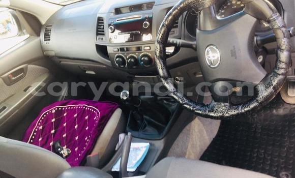 Buy Used Toyota Hilux White Car in Lusaka in Zambia Buy Used Toyota Hilux White Car in Lusaka in Zambia