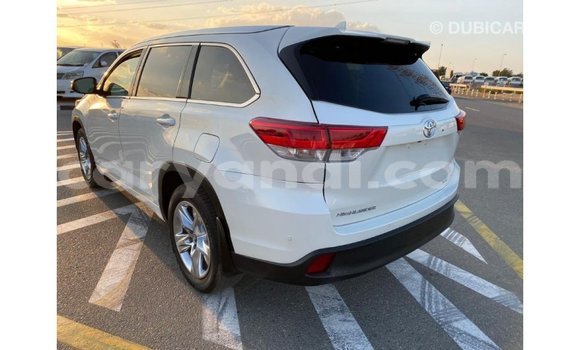 Buy Import Toyota Highlander White Car in Import - Dubai in Zambia Buy Import Toyota Highlander White Car in Import - Dubai in Zambia