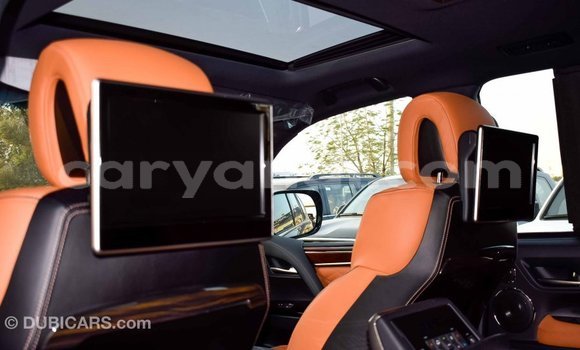 Nunua Imported Lexus LX Nyeusi Gari ndani ya Import - Dubai nchini Zambia Nunua Imported Lexus LX Nyeusi Gari ndani ya Import - Dubai nchini Zambia