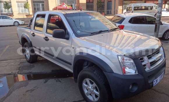 Tenga Tsaru Isuzu KB Chena Mota in Mazabuka in Southern Tenga Tsaru Isuzu KB Chena Mota in Mazabuka in Southern