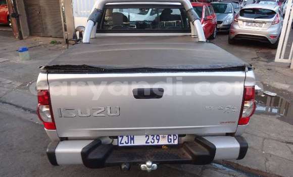 Tenga Tsaru Isuzu KB Chena Mota in Mazabuka in Southern Tenga Tsaru Isuzu KB Chena Mota in Mazabuka in Southern