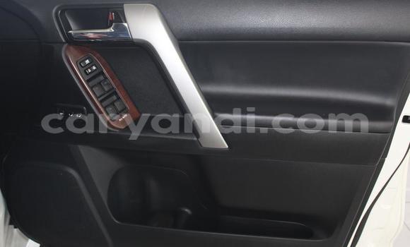 Acheter Occasion Voiture Toyota Prado Blanc à Chingola, Zambie Acheter Occasion Voiture Toyota Prado Blanc à Chingola, Zambie