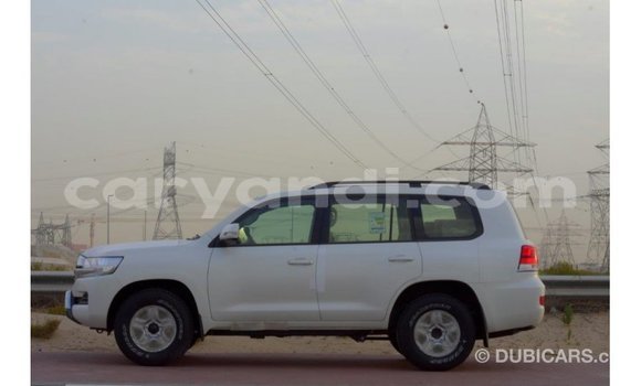 Buy Import Toyota Land Cruiser White Car in Import - Dubai in Zambia Buy Import Toyota Land Cruiser White Car in Import - Dubai in Zambia