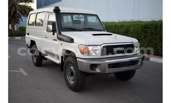 Buy Import Toyota Land Cruiser White Car in Import - Dubai in Zambia Buy Import Toyota Land Cruiser White Car in Import - Dubai in Zambia