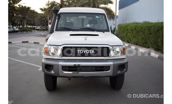 Buy Import Toyota Land Cruiser White Car in Import - Dubai in Zambia Buy Import Toyota Land Cruiser White Car in Import - Dubai in Zambia