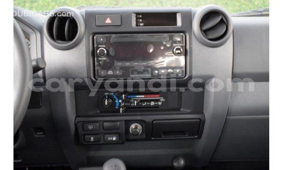 Buy Import Toyota Land Cruiser White Car in Import - Dubai in Zambia Buy Import Toyota Land Cruiser White Car in Import - Dubai in Zambia
