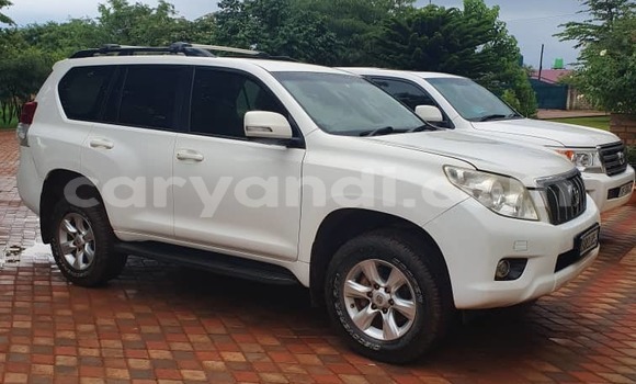 Buy Used Toyota Land Cruiser Prado White Car in Lusaka in Zambia Buy Used Toyota Land Cruiser Prado White Car in Lusaka in Zambia