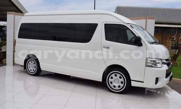 Acheter Occasion Voiture Toyota Hiace Blanc à Lusaka, Zambie Acheter Occasion Voiture Toyota Hiace Blanc à Lusaka, Zambie