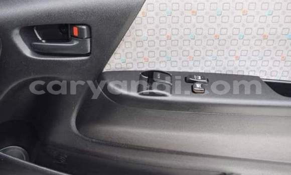 Acheter Occasion Voiture Toyota Hiace Blanc à Lusaka, Zambie Acheter Occasion Voiture Toyota Hiace Blanc à Lusaka, Zambie