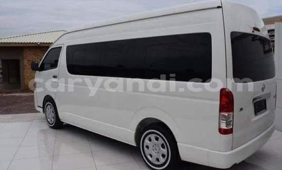 Acheter Occasion Voiture Toyota Hiace Blanc à Lusaka, Zambie Acheter Occasion Voiture Toyota Hiace Blanc à Lusaka, Zambie