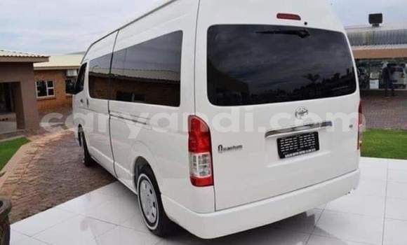 Acheter Occasion Voiture Toyota Hiace Blanc à Lusaka, Zambie Acheter Occasion Voiture Toyota Hiace Blanc à Lusaka, Zambie