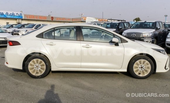 Acheter Import Voiture Toyota Corolla Blanc à Import - Dubai, Zambie Acheter Import Voiture Toyota Corolla Blanc à Import - Dubai, Zambie