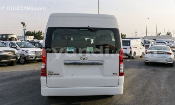 Acheter Import Voiture Toyota Hiace Blanc à Import - Dubai, Zambie Acheter Import Voiture Toyota Hiace Blanc à Import - Dubai, Zambie