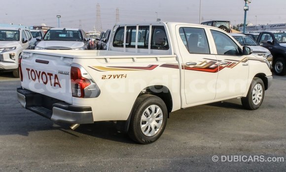 Acheter Import Voiture Toyota Hilux Blanc à Import - Dubai, Zambie Acheter Import Voiture Toyota Hilux Blanc à Import - Dubai, Zambie