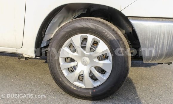 Acheter Import Voiture Toyota Hilux Blanc à Import - Dubai, Zambie Acheter Import Voiture Toyota Hilux Blanc à Import - Dubai, Zambie