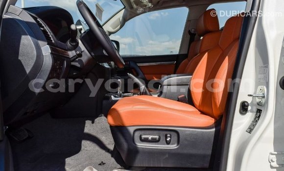 Buy Import Toyota Land Cruiser White Car in Import - Dubai in Zambia Buy Import Toyota Land Cruiser White Car in Import - Dubai in Zambia