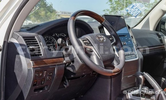Buy Import Toyota Land Cruiser White Car in Import - Dubai in Zambia Buy Import Toyota Land Cruiser White Car in Import - Dubai in Zambia