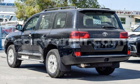 Nunua Imported Toyota Land Cruiser Nyeusi Gari ndani ya Import - Dubai nchini Zambia Nunua Imported Toyota Land Cruiser Nyeusi Gari ndani ya Import - Dubai nchini Zambia