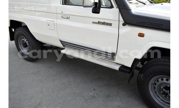 Buy Import Toyota Land Cruiser White Car in Import - Dubai in Zambia Buy Import Toyota Land Cruiser White Car in Import - Dubai in Zambia