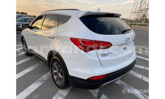 Tenga Imported Hyundai Santa Fe Chena Mota in Import - Dubai in Zambia Tenga Imported Hyundai Santa Fe Chena Mota in Import - Dubai in Zambia