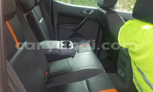 Tenga Tsaru Ford Ranger Tsvuku Mota in Chipata in Zambia Tenga Tsaru Ford Ranger Tsvuku Mota in Chipata in Zambia