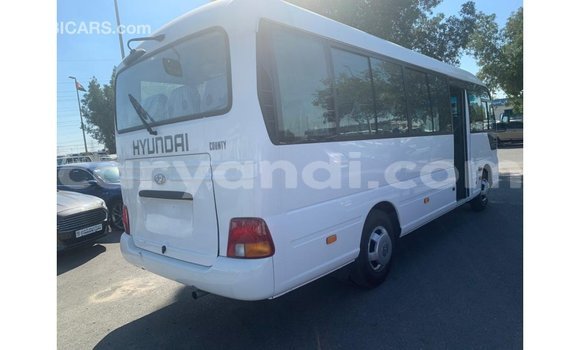 Tenga Imported Hyundai Accent Chena Mota in Import - Dubai in Zambia Tenga Imported Hyundai Accent Chena Mota in Import - Dubai in Zambia