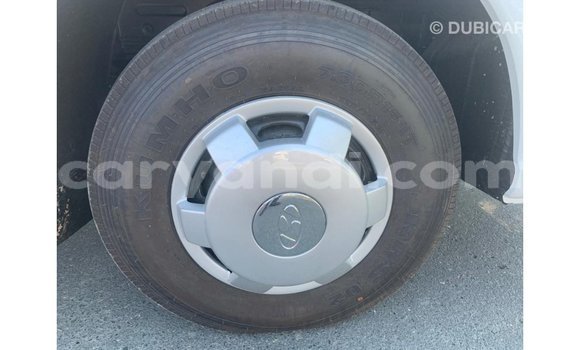 Tenga Imported Hyundai Accent Chena Mota in Import - Dubai in Zambia Tenga Imported Hyundai Accent Chena Mota in Import - Dubai in Zambia