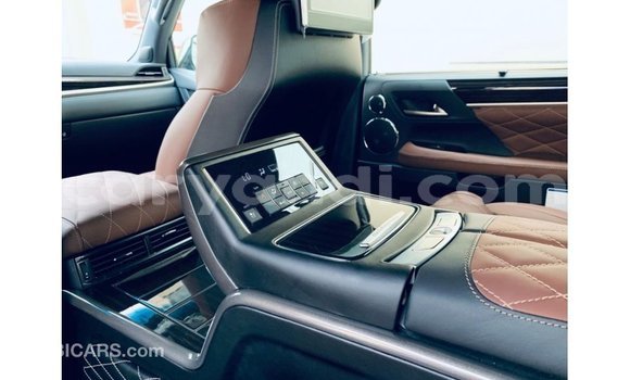 Acheter Import Voiture Lexus LX Noir à Import - Dubai, Zambie Acheter Import Voiture Lexus LX Noir à Import - Dubai, Zambie