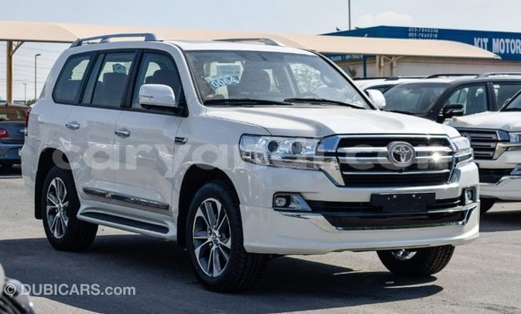 Buy Import Toyota Land Cruiser White Car in Import - Dubai in Zambia Buy Import Toyota Land Cruiser White Car in Import - Dubai in Zambia