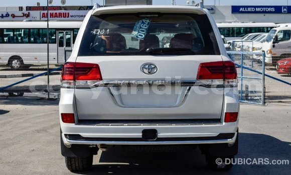 Buy Import Toyota Land Cruiser White Car in Import - Dubai in Zambia Buy Import Toyota Land Cruiser White Car in Import - Dubai in Zambia