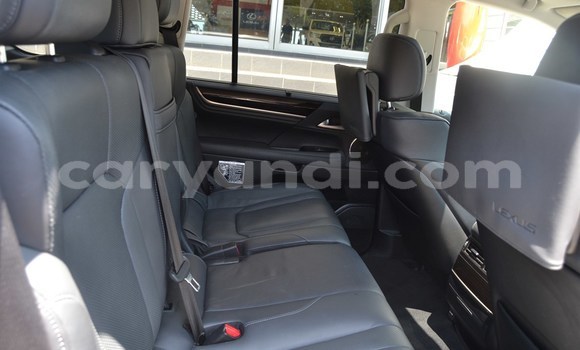 Acheter Occasion Voiture Lexus LX Blanc à Chingola, Zambie Acheter Occasion Voiture Lexus LX Blanc à Chingola, Zambie