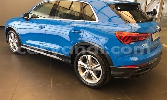 Nunua Ilio tumika Audi Q3 Bluu Gari ndani ya Chipata nchini Zambia Nunua Ilio tumika Audi Q3 Bluu Gari ndani ya Chipata nchini Zambia