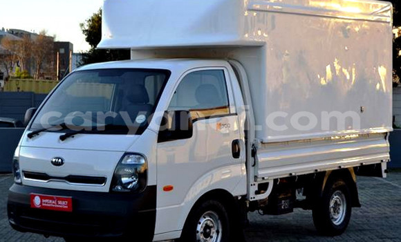 Buy Used Kia K7 White Car in Chipata in Zambia Buy Used Kia K7 White Car in Chipata in Zambia