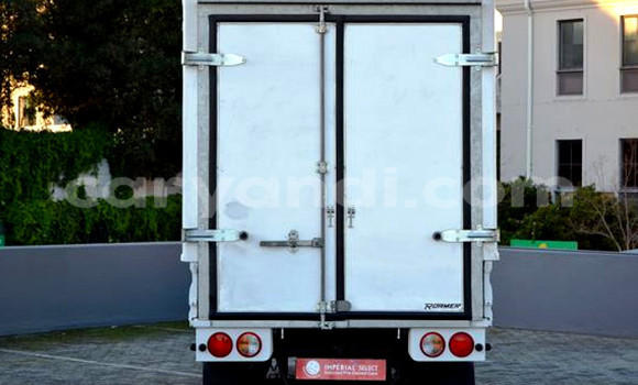 Buy Used Kia K7 White Car in Chipata in Zambia Buy Used Kia K7 White Car in Chipata in Zambia