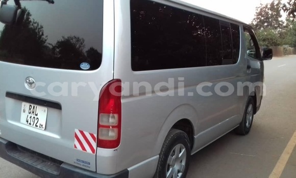 Tenga Tsaru Toyota Hiace Sirivha Mota in Lusaka in Zambia Tenga Tsaru Toyota Hiace Sirivha Mota in Lusaka in Zambia