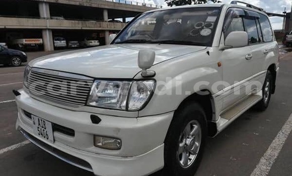 Tenga Tsaru Toyota Land Cruiser Chena Mota in Chilanga in Lusaka Tenga Tsaru Toyota Land Cruiser Chena Mota in Chilanga in Lusaka