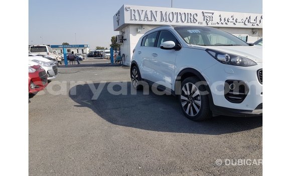 Buy Import Kia Sportage White Car in Import - Dubai in Zambia Buy Import Kia Sportage White Car in Import - Dubai in Zambia