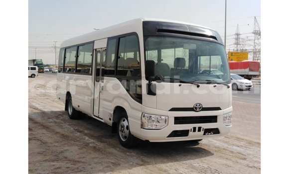 Nunua Imported Toyota Coaster Nyeupe Gari ndani ya Import - Dubai nchini Zambia Nunua Imported Toyota Coaster Nyeupe Gari ndani ya Import - Dubai nchini Zambia