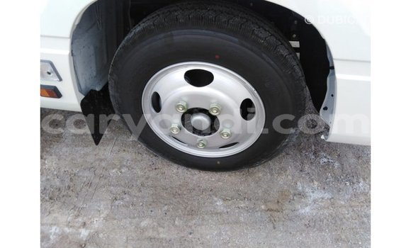 Nunua Imported Toyota Coaster Nyeupe Gari ndani ya Import - Dubai nchini Zambia Nunua Imported Toyota Coaster Nyeupe Gari ndani ya Import - Dubai nchini Zambia