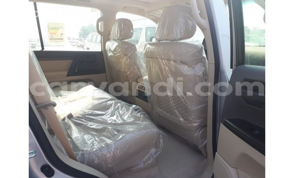 Nunua Imported Toyota Land Cruiser Nyingine Gari ndani ya Import - Dubai nchini Zambia Nunua Imported Toyota Land Cruiser Nyingine Gari ndani ya Import - Dubai nchini Zambia