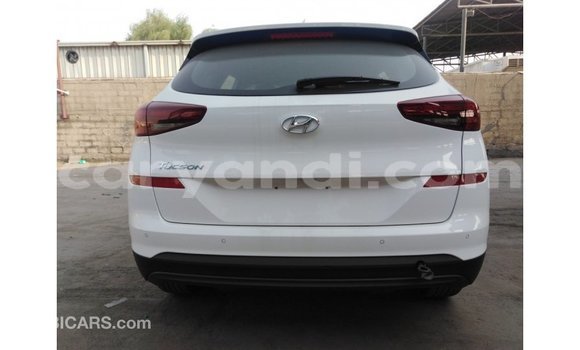 Buy Import Hyundai Tucson White Car in Import - Dubai in Zambia Buy Import Hyundai Tucson White Car in Import - Dubai in Zambia