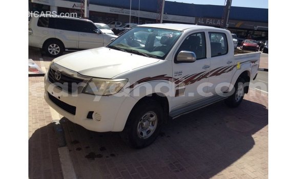 Acheter Import Voiture Toyota Hilux Blanc à Import - Dubai, Zambie Acheter Import Voiture Toyota Hilux Blanc à Import - Dubai, Zambie
