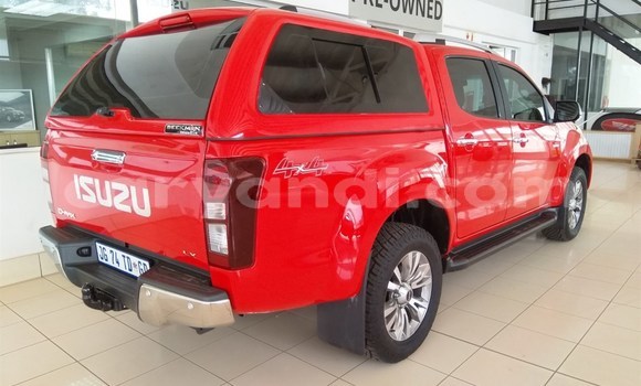 Nunua Ilio tumika Isuzu D–MAX Nyekundu Gari ndani ya Chingola nchini Zambia Nunua Ilio tumika Isuzu D–MAX Nyekundu Gari ndani ya Chingola nchini Zambia
