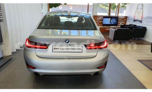 Tenga Tsaru BMW 3–Series Sirivha Mota in Chingola in Zambia Tenga Tsaru BMW 3–Series Sirivha Mota in Chingola in Zambia